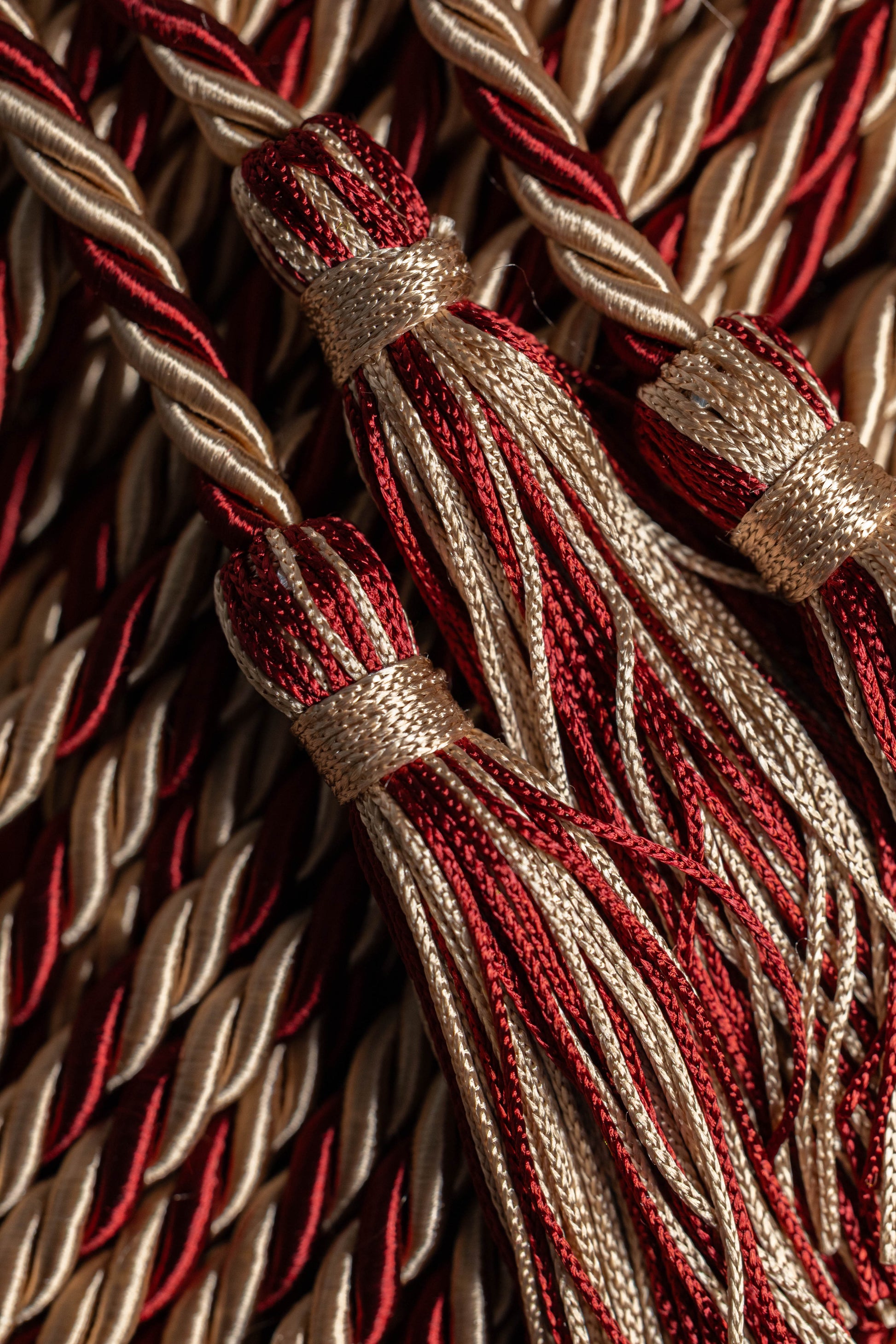 DRAB, DRAB, MAROON GRADUATION CORD, HONOR CORD